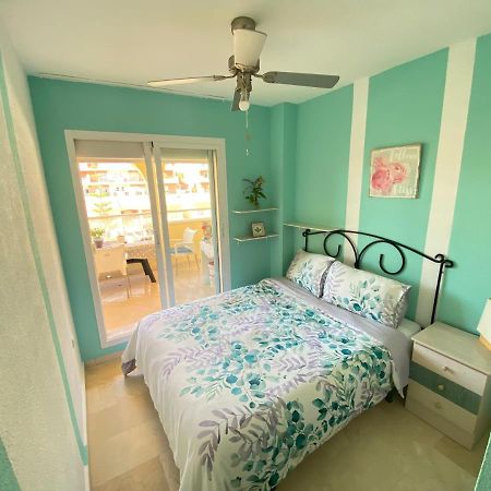 Bed & Breakfast Benalmadena Habitacion En Piso Compartido エクステリア 写真