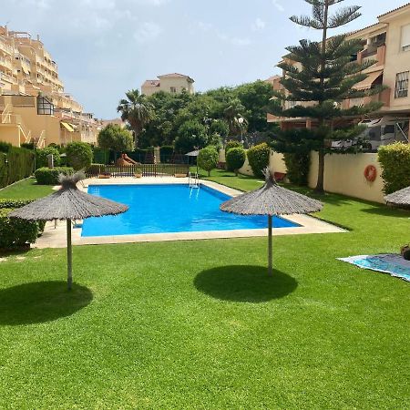 Bed & Breakfast Benalmadena Habitacion En Piso Compartido エクステリア 写真