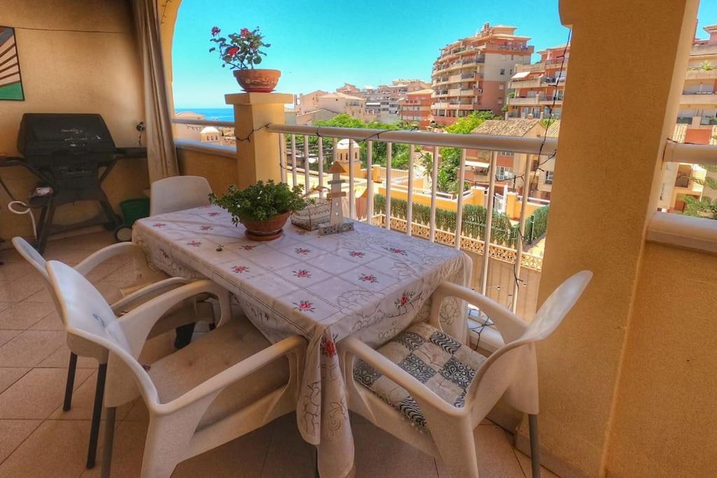 Bed & Breakfast Benalmadena Habitacion En Piso Compartido エクステリア 写真