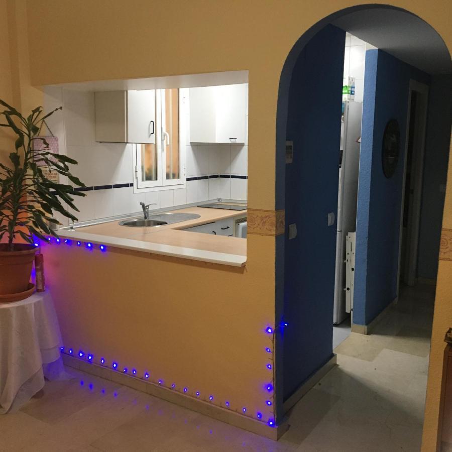 Bed & Breakfast Benalmadena Habitacion En Piso Compartido エクステリア 写真